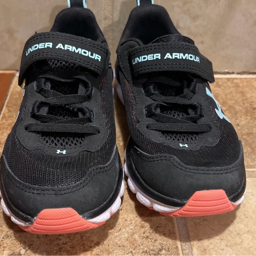 Under Armour Kids Black and Coral Sneakers